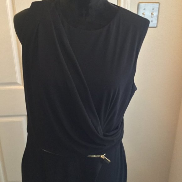 Vince Camuto Black Faux Draped Wrap Zip Dress - Picture 3 of 8